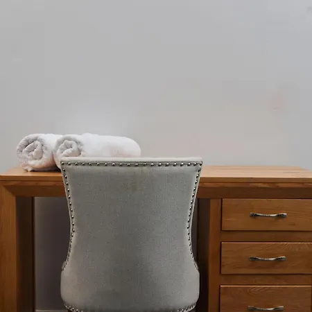 Spacious House With 4 Bedrooms & 6 Beds By Purestay With Parking For 7 Nights Min! Bradford (West Yorkshire)