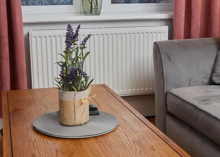 Holiday home Spacious House With 4 Bedrooms & 6 Beds By Purestay With Parking For 7 Nights Min! Bradford (West Yorkshire)